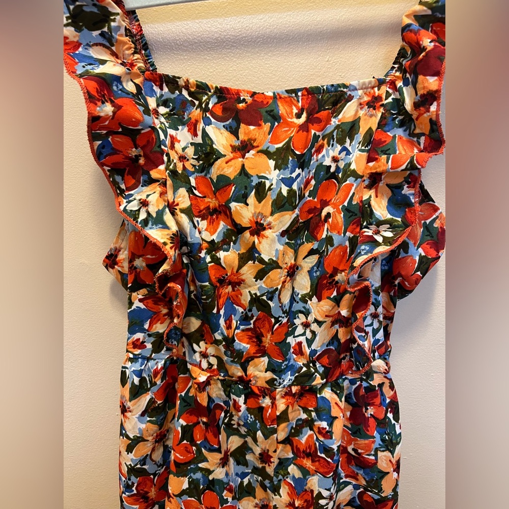 Floral Ruffle Romper with Open Back - Picture 2 of 4